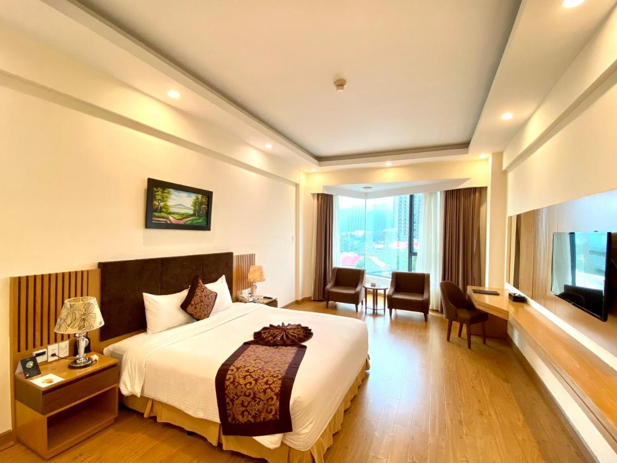 Muong Thanh Quy Nhon Hotel Esterno foto