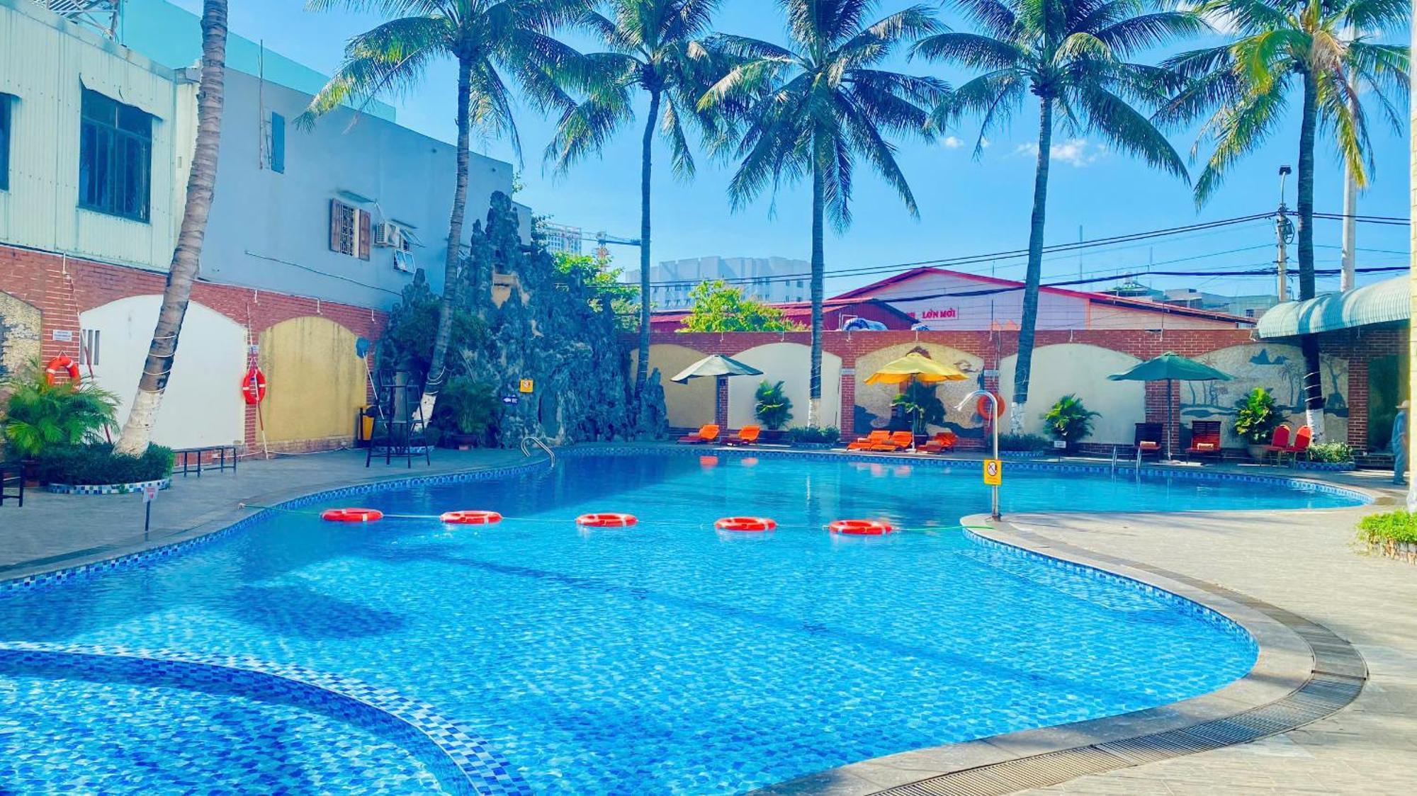 Muong Thanh Quy Nhon Hotel Esterno foto