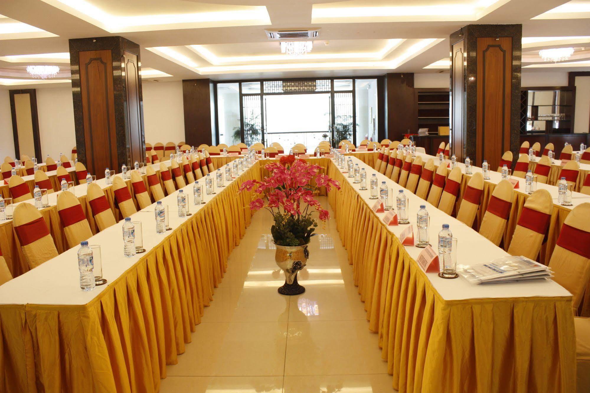 Muong Thanh Quy Nhon Hotel Esterno foto